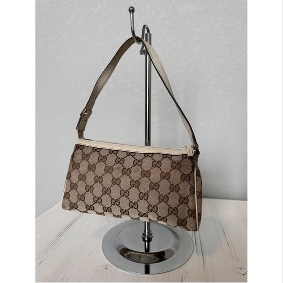 GUCCI Leather Handbag - Picture 4 of 10